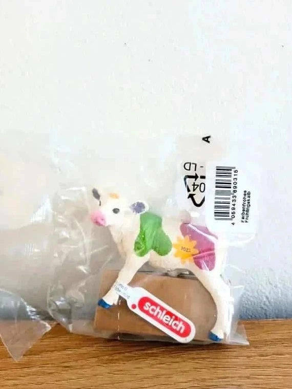 Figurine Schleich Veau Printemps Coloré 7cm